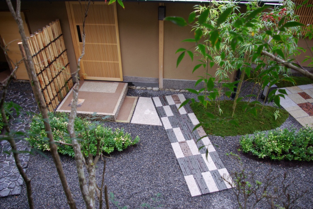 星のや 京都 庭園紹介 植彌加藤造園 京都で 日本庭園をはぐくむ