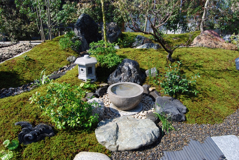 Ｉ邸「万世清流の庭」 | 庭園紹介 | 植彌加藤造園 -京都で、日本庭園を