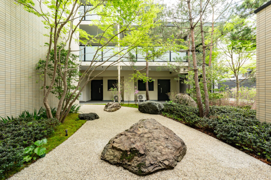 植彌加藤造園 -京都で、日本庭園をはぐくむ-